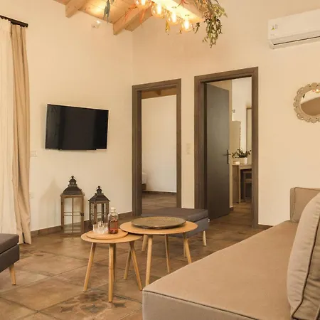 Villa Sensational Zakynthos | 2 Bedrooms | Kirin | Spacious Sun Terrace | Private Pool With Integrated Jacuzzi | Bbq | Kydoni *