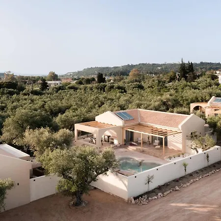 Sensational Zakynthos | 2 Bedrooms | Kirin | Spacious Sun Terrace | Private Pool With Integrated Jacuzzi | Bbq | Kydoni *