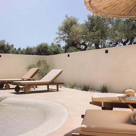 Sensational Zakynthos | 2 Bedrooms | Kirin | Spacious Sun Terrace | Private Pool With Integrated Jacuzzi | Bbq | Kydoni Villa Gaitani